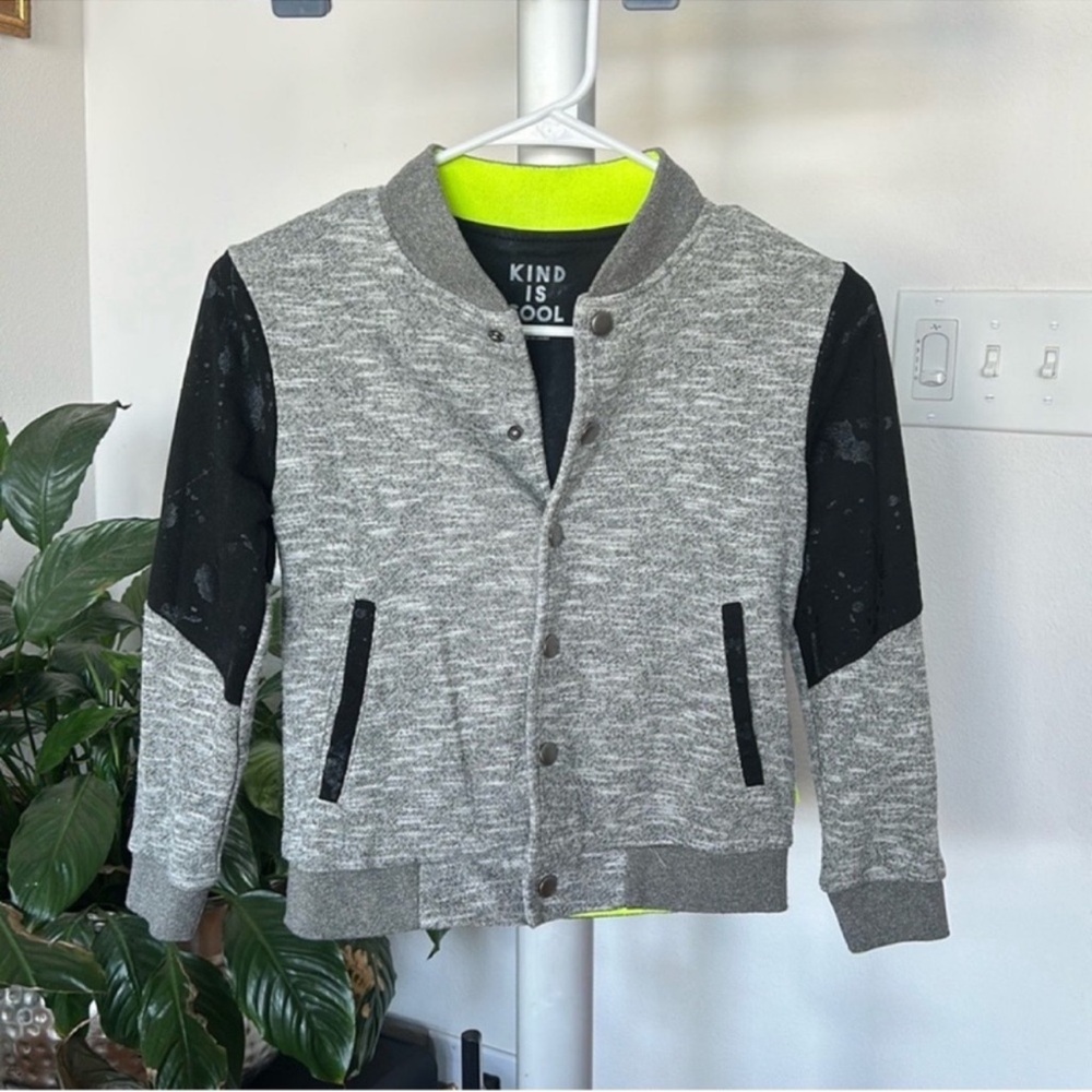 Target Boys/Kids Knit Bomber sweatshirt jacket Sz S Gray Black Snap